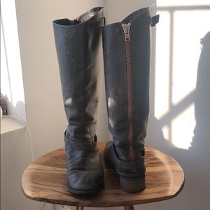 Charles David Rowdy Boot in Black